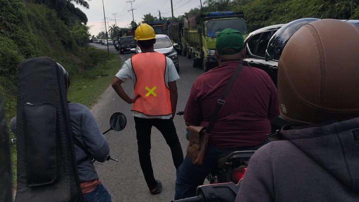 Peningkatan Kualitas Jalan di Pematangsiantar Berlangsung, Arus Lalu Lintas Diatur Sistem Buka-Tutup