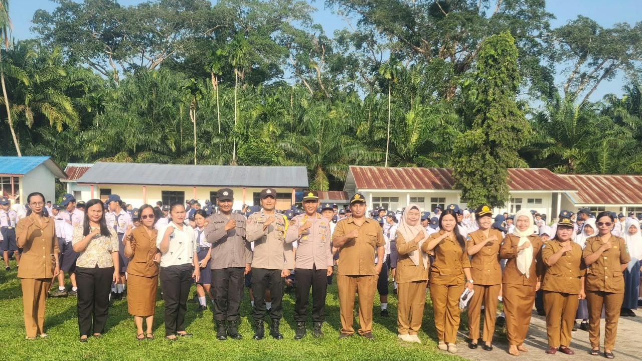 Police Goes to School, Kapolsek Silou Kahean Edukasi Pelajar Bahaya Narkoba, Bullying hingga Balap Liar