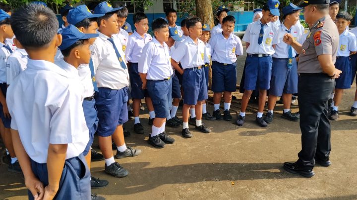 IMG-20261019-WA0074 Cegah Kenakalan Remaja, Kapolsek Bandar Huluan Edukasi Pelajar Bahaya Narkoba dan Bullying, 37 Siswa Disorot soal Knalpot Brong
